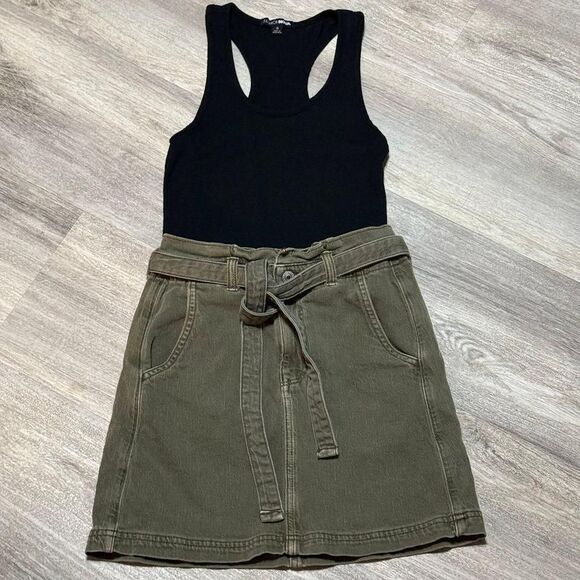Outfit American Eagle size 0 Jean‎ skirt and body suit small - Picture 1 of 8